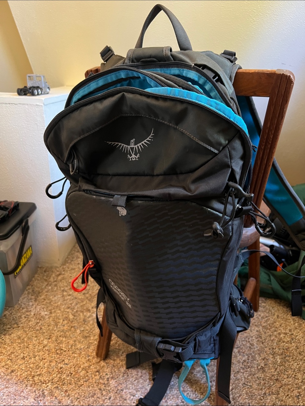 OSPREY Kamber 22 Black Ski Backpack. Great for downhill, touring and backcountry